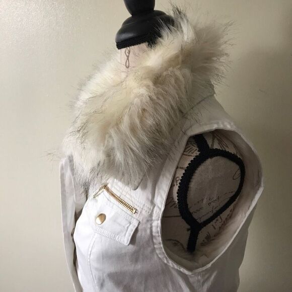 NWT INC Vintage Gorgeous Petite M Convertible Faux-Fur Anorak Vest White 4 in 1 - Picture 6 of 12